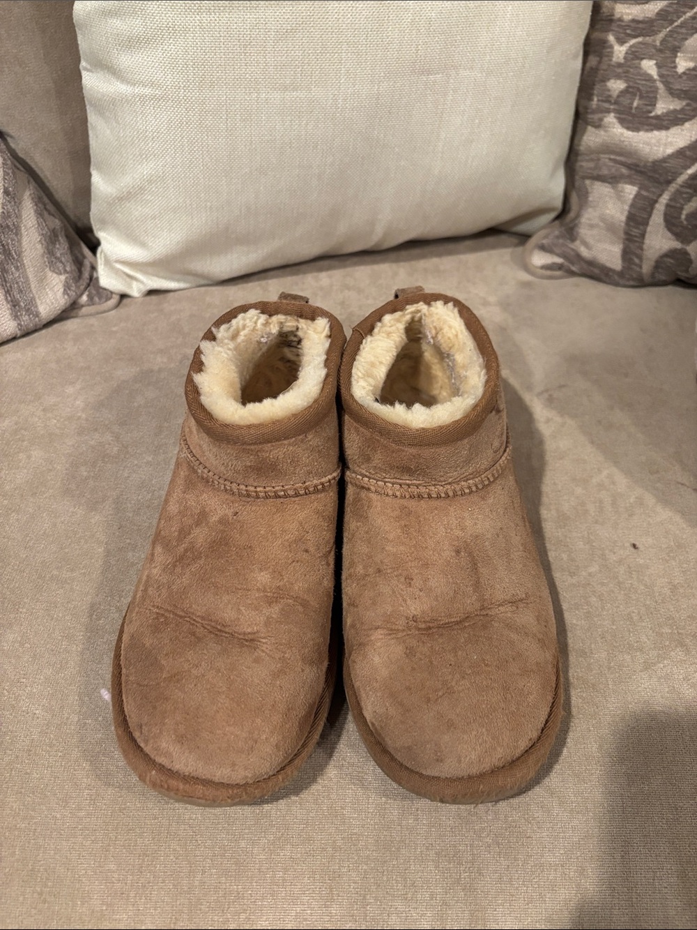 UGG Kids Classic Ultra Mini Boots (Chestnut)